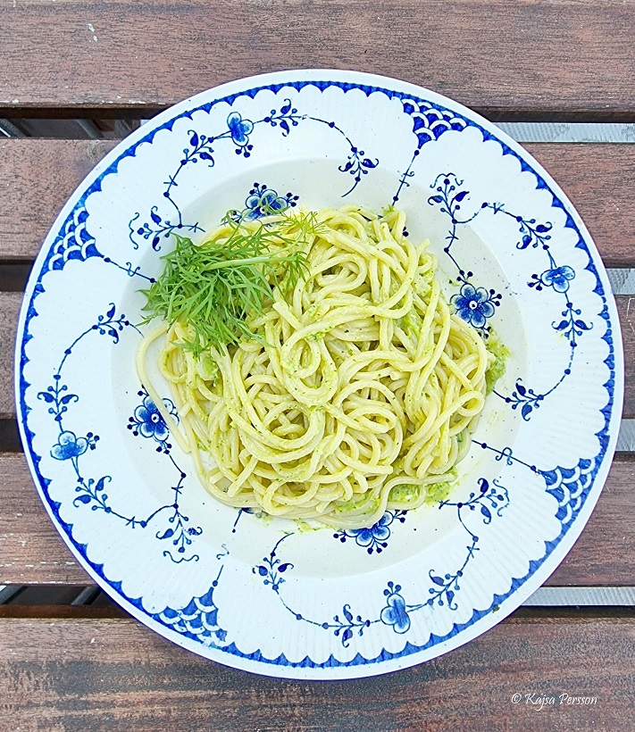 Nykokt pasta och pest med smak av sverige