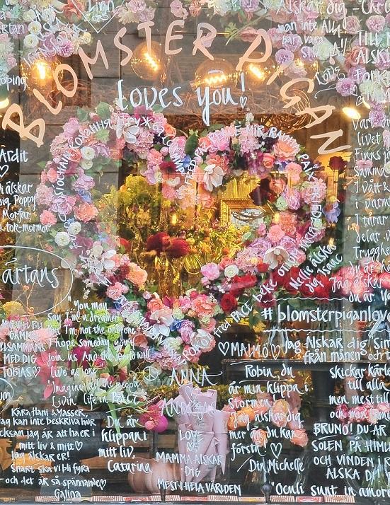 Blomsterpigans fönster i Malmö, fylld med kärlek